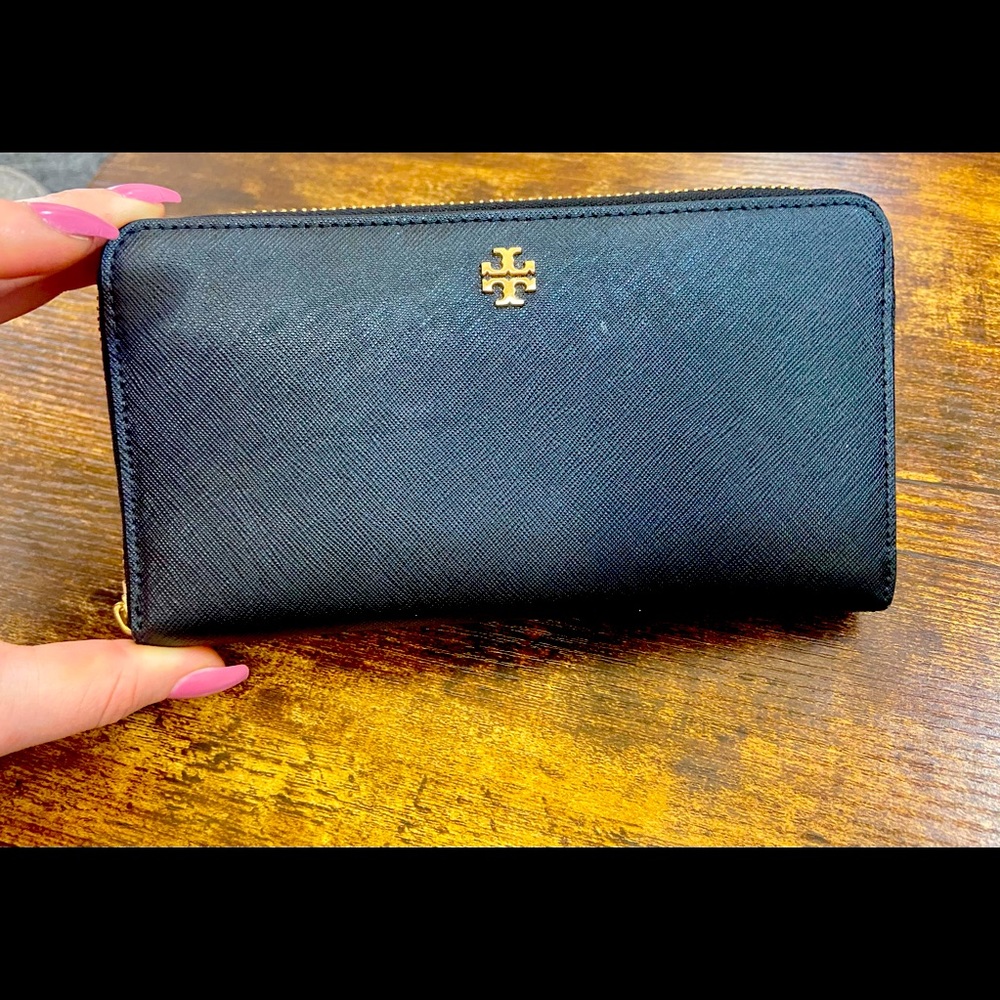 Tory Burch wallet